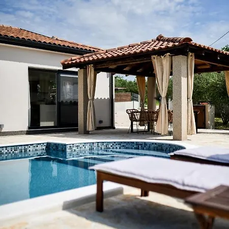 Вилла Wonderful House Bruno With Pool Задар
