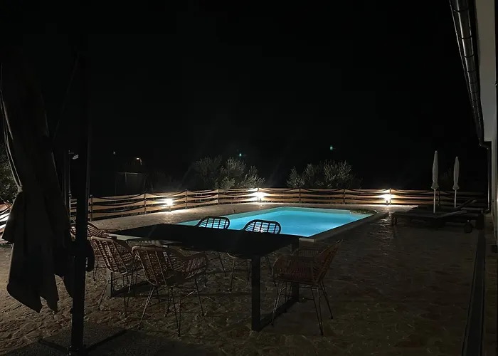 Wonderful House Bruno With Pool Vila