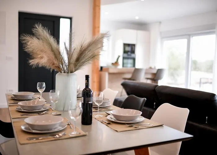 Wonderful House Bruno With Pool